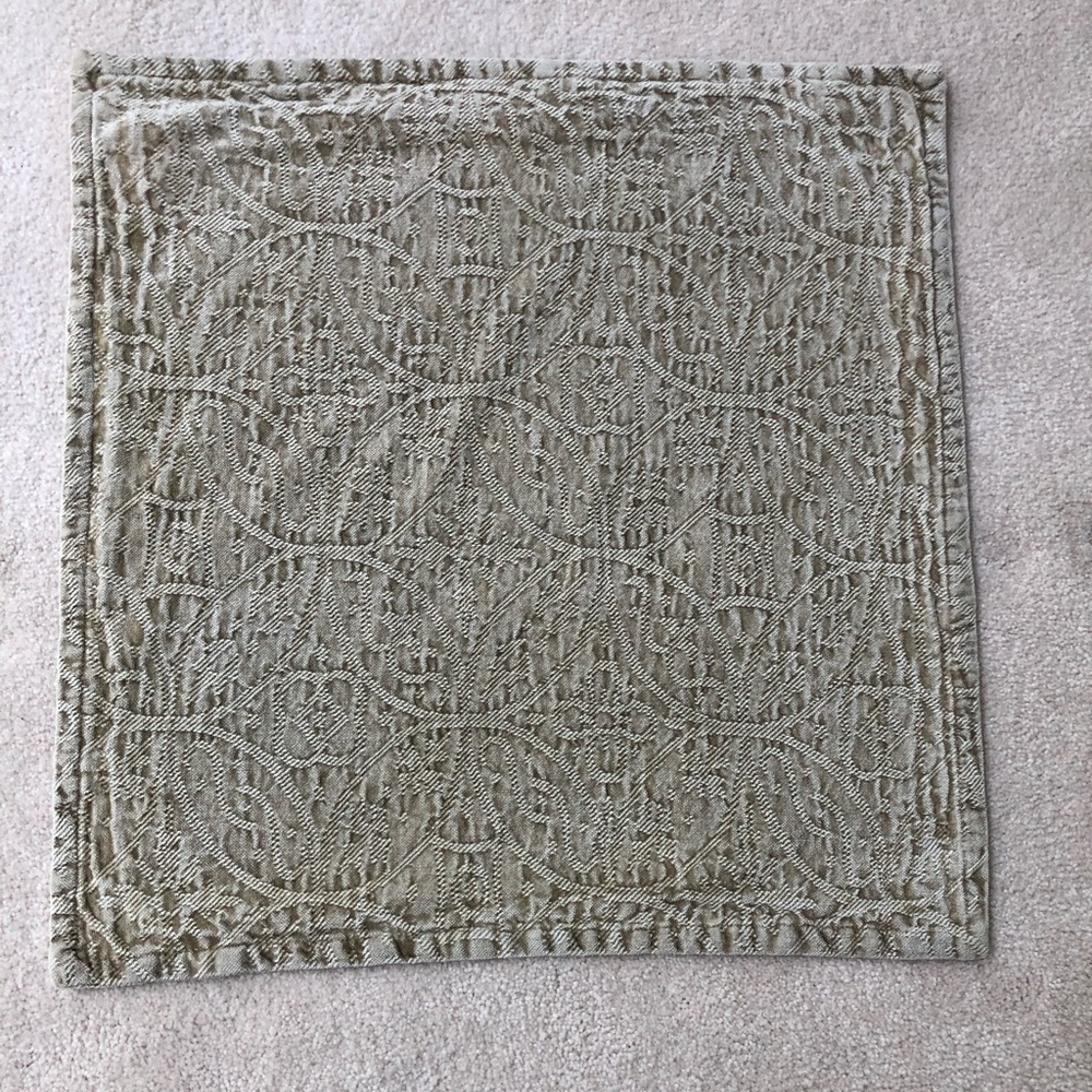 BNWT Pottery Barn Chenille Jacquard Pillow Cover